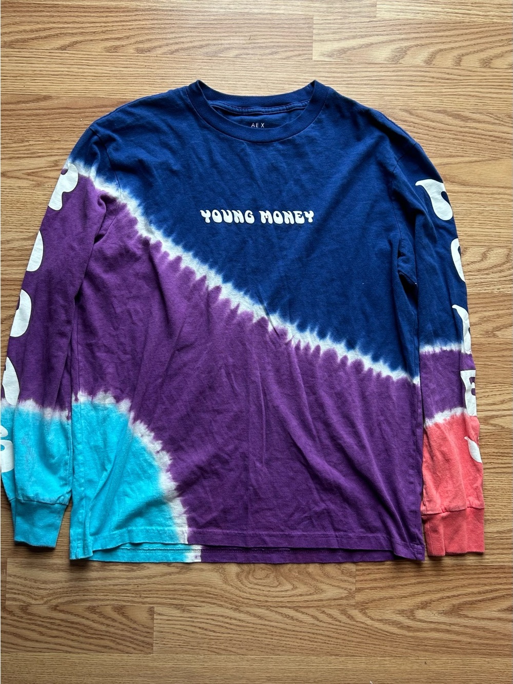 AE x Young Money Tie Dye Long Sleeve t-shirt Medium